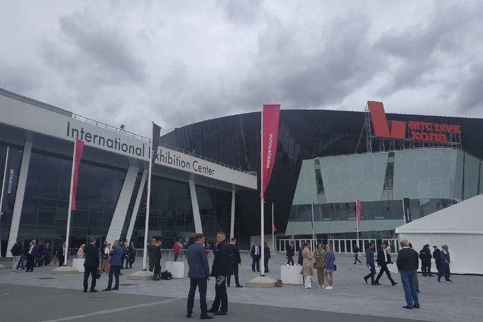 Зрители «Big Love Show-2023» пожаловались на дорогое такси из «Экспо» и группу «Винтаж»