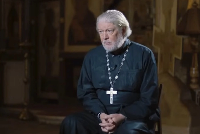 Настоятеля храма РПЦ запретили в служении из-за позиции по СВО