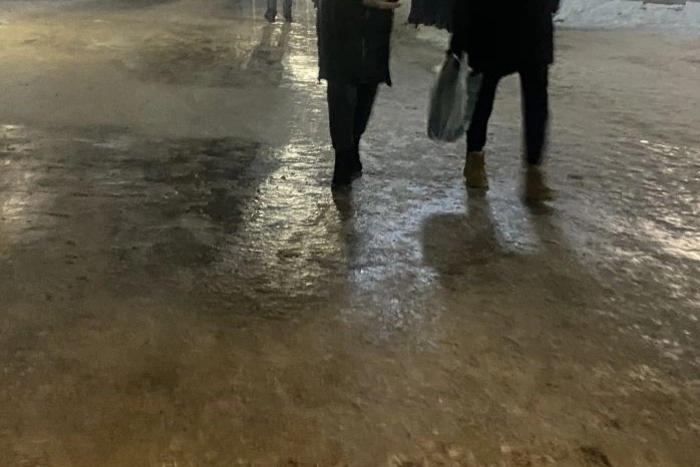 В Екатеринбурге начали класть асфальт к визиту Владимира Путина