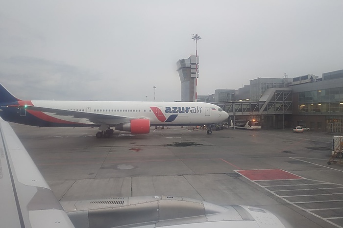 Росавиация запретила рейсы Utair и Azur air из Екатеринбурга за границу