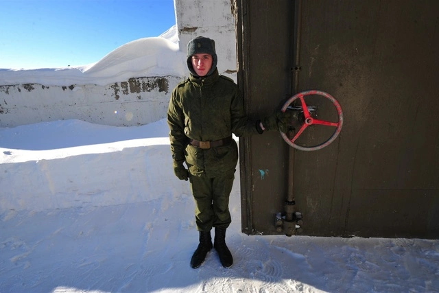 Российскую базу в Гюмри с 2016 года будут укомплектовывать только контрактниками