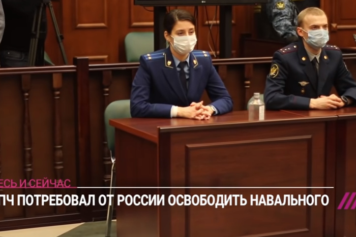 Мосгорсуд признал законным замену Навальному условного срока реальным по делу «Ив Роше»