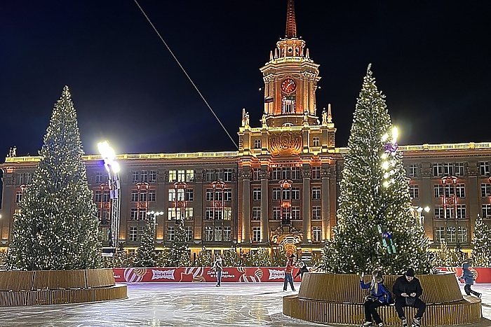 На Площади 1905 года вновь закрывают главный каток Екатеринбурга