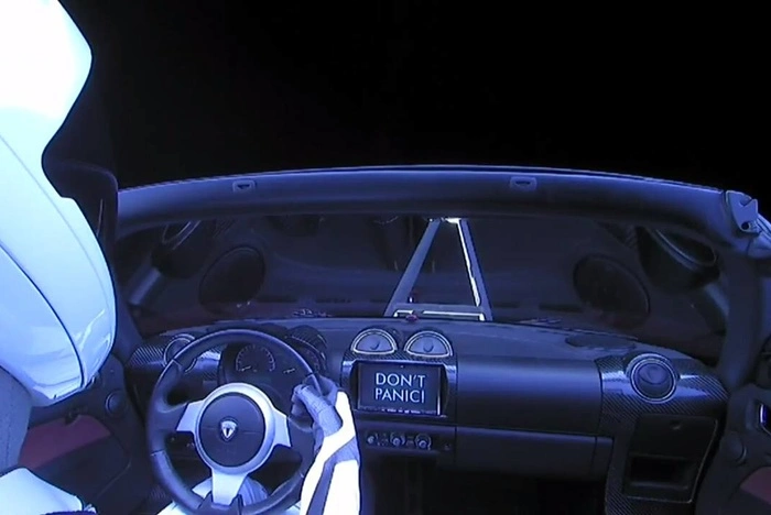 Исчезновение машины Илона Маска в далеком космосе покажут в прямом эфире