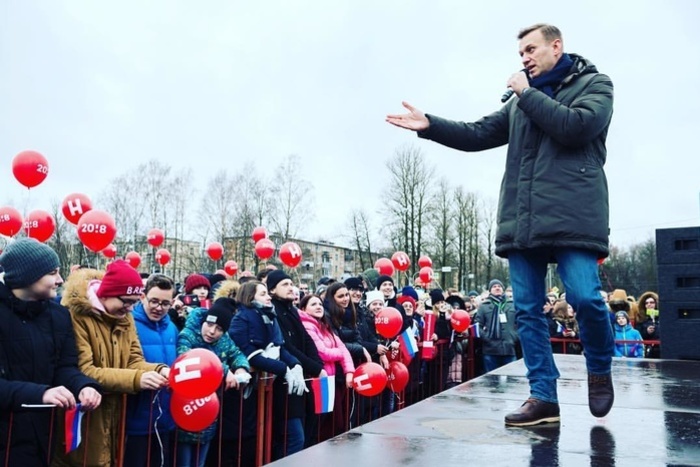 Навальный вернется в Россию и продолжит свою деятельность