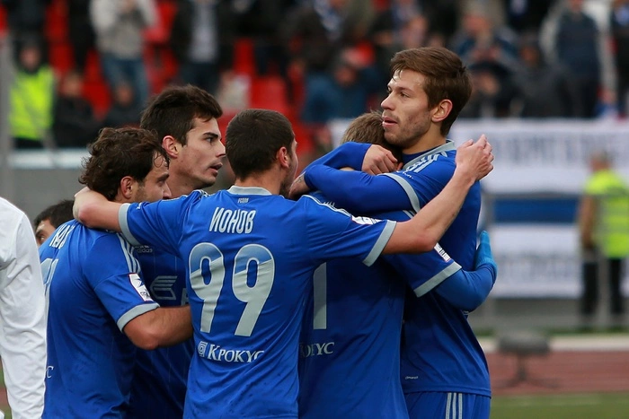 Мама Смолова рассказала подробности расставания сына с Викторией Лопыревой