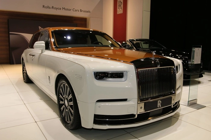 Челябинец, разбивший в ДТП самый дорогой автомобиль города, просит о банкротстве