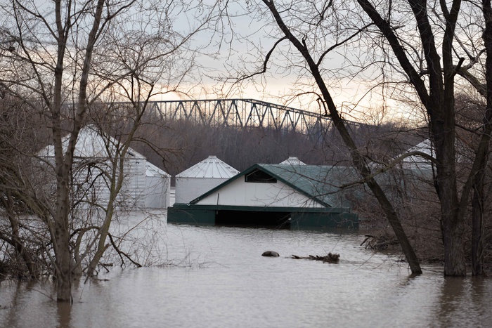 В США 22 человека стали жертвами наводнения