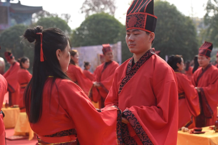 Число браков свердловчан с иностранцами за минувший год выросло на четверть