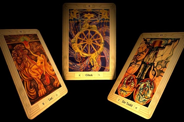 «Магия за рубль»: «Спросили про каких-то двух мужиков, геи они или не геи»