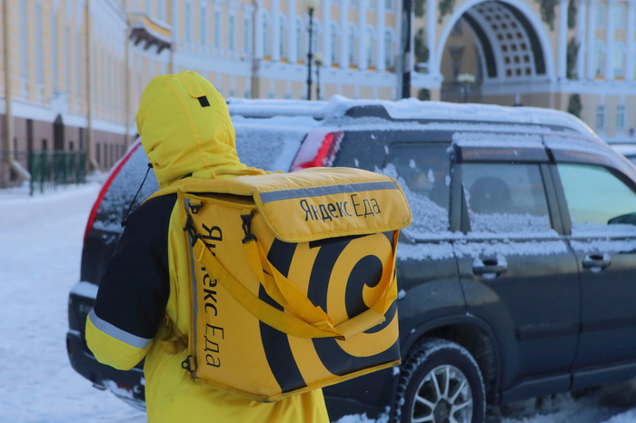 Яндекс. Еда начала доставку горячих напитков из «Макдоналдс» в Екатеринбурге