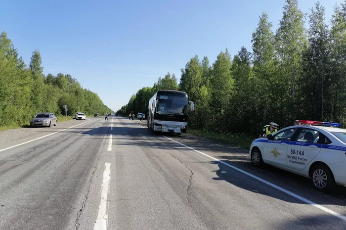 На свердловской трассе произошла смертельная авария с участием пассажирского автобуса