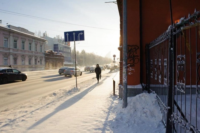 В Екатеринбург тайно прилетели три французских дипломата и журналист