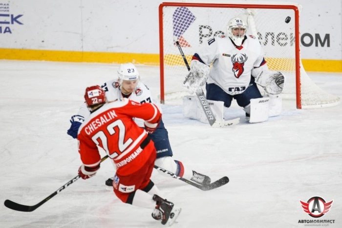 «Автомобилист» проиграл нижегородскому «Торпедо»