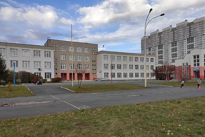 «Все сдали, а ты?»: в екатеринбургской школе с учеников потребовали личные данные родителей