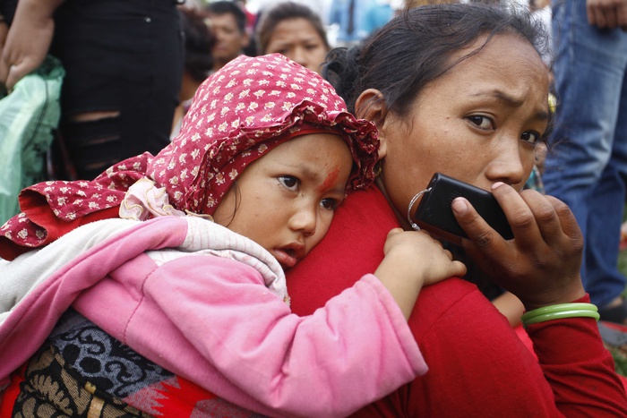 Число жертв землетрясения в Непале достигло почти 900 человек