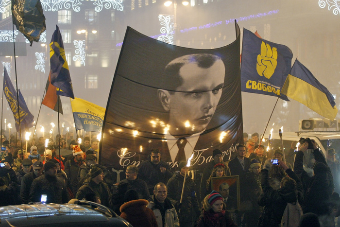 Пушков заявил о «выборе» Украины между Бандерой и Европой
