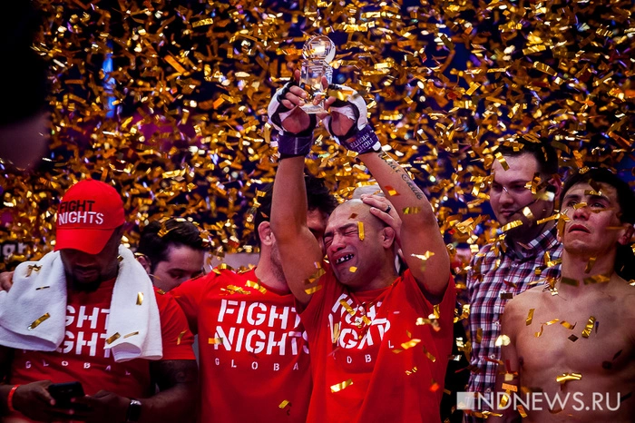 Турнир Fight Night: «Уральские пельмени», лужи крови и флер разочарования