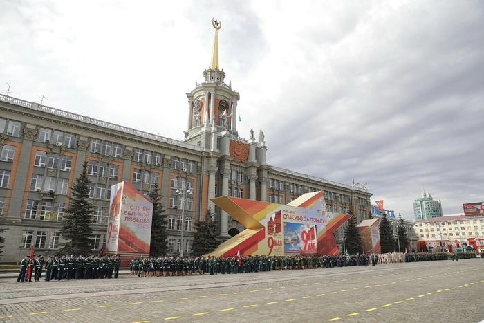 Парад Победы и «Бессмертный полк» открыли праздничные мероприятия 9 Мая