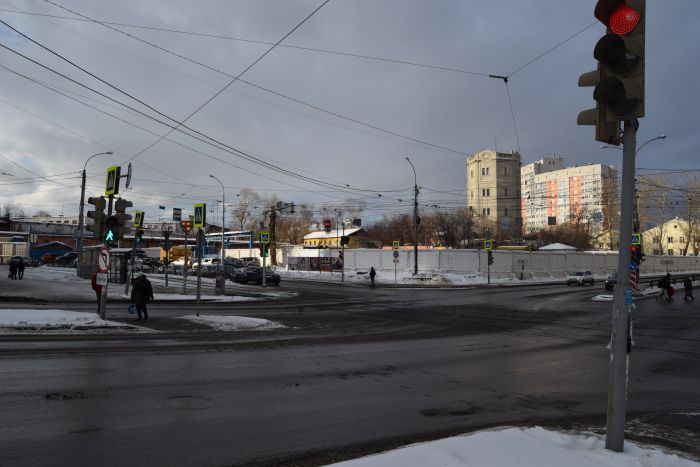 В Екатеринбурге организовано три полосы для движения по улице Радищева