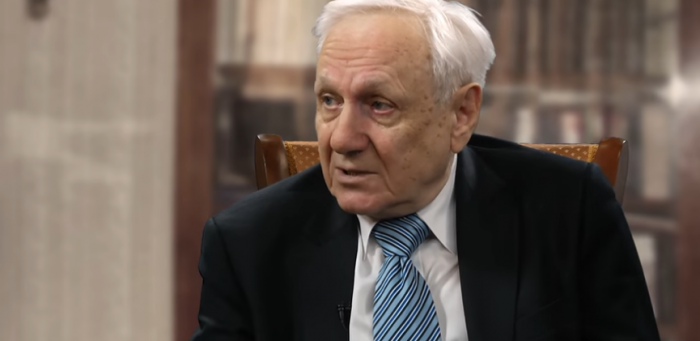 Член команды Ельцина рассказал о переговорах Кремля о ядерном статусе Украины
