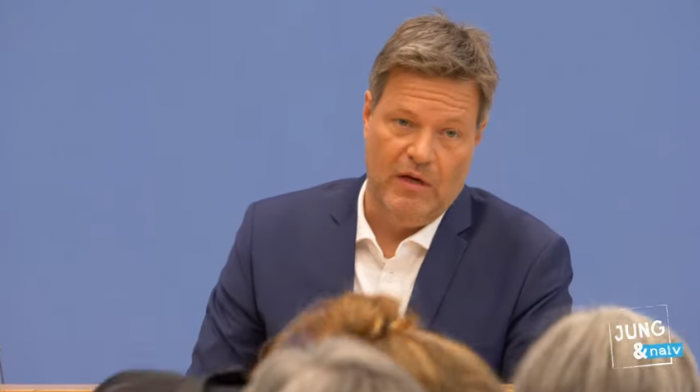 Вице-канцлер Германии, министр по делам экономики и защиты климата Роберт Хабек. Фото: скрин видео You Tube