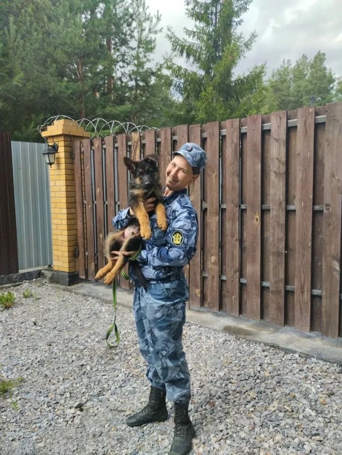 Кинолог ИК-5 свердловского ГУФСИН Надежда Владимировна Тарасова. Фото: пресс-служба ведомства