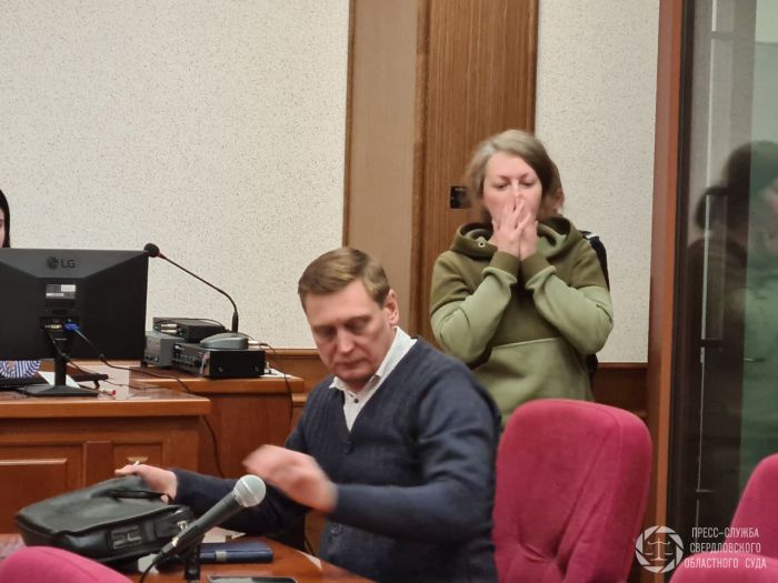 Оправданная присяжными подсудимая Наталья Гусева была освобождена в зале суда. Фото: пресс-служба судов Свердловской области