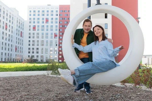 Выяснилось, для чего в Екатеринбург приезжали актеры сериала «СашаТаня» (ФОТО)