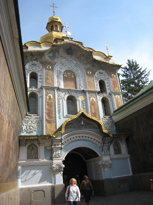 Нет никаких сомнений, что Киево-Печерская лавра переживет и эту орду. Фото: пользователя Uralweb Папараци