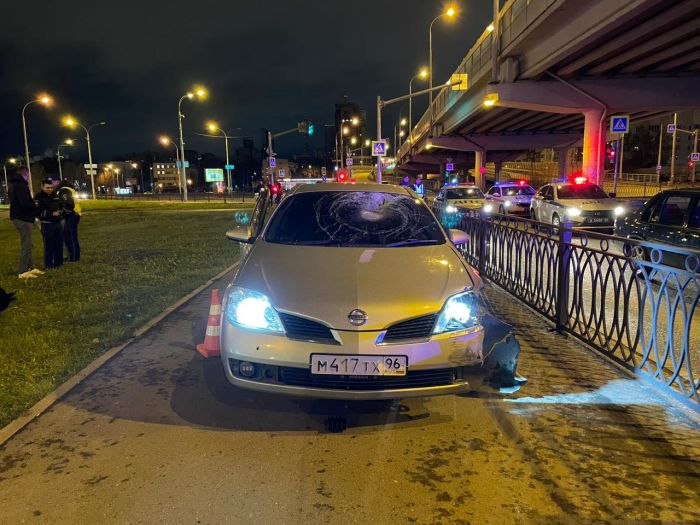 В Екатеринбурге сотрудники ГИБДД устроили погоню за неадекватным водителем