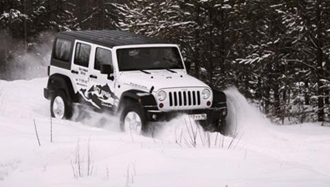 Jeep Wrangler: обходной маневр