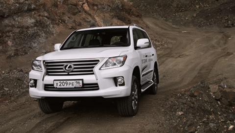 Lexus LX570: главная способность