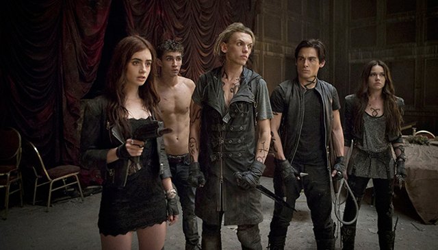 Орудия смерти: Город Костей